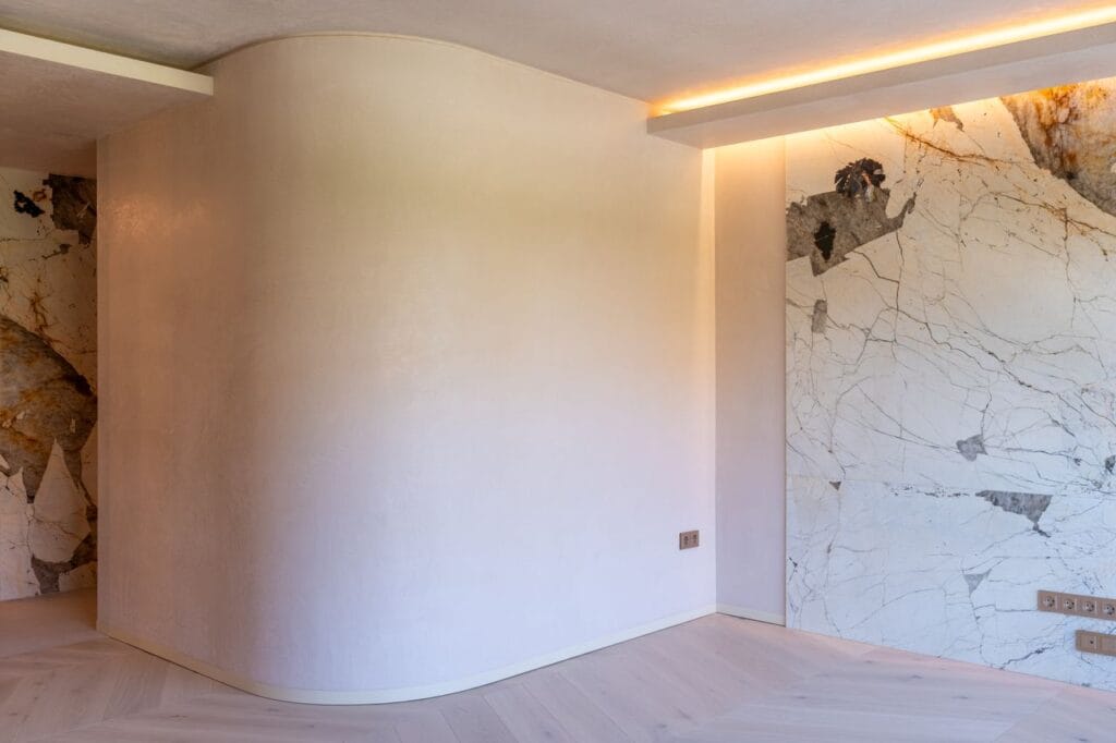 Proyecto de tarima de madera natural para DAAR ARQUITECTURA